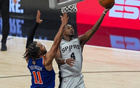 福克斯直言不讳：马刺队G2最后14-0进攻堪称NBA经典时刻，实力与韧性并存的精彩对决引发热议