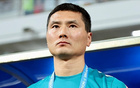 一场2-1的惨败暴露国足三大“脓包”球员表现拉胯，恐遭主帅邵佳一弃用，球迷怒斥：队伍中竟有卧底！